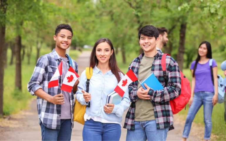 Scholarships in Canada for International Students: 2025 Guide